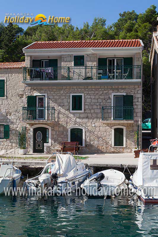 Ferienwohnung Makarska direkt am Meer für 5 Personen - Apartments Bura