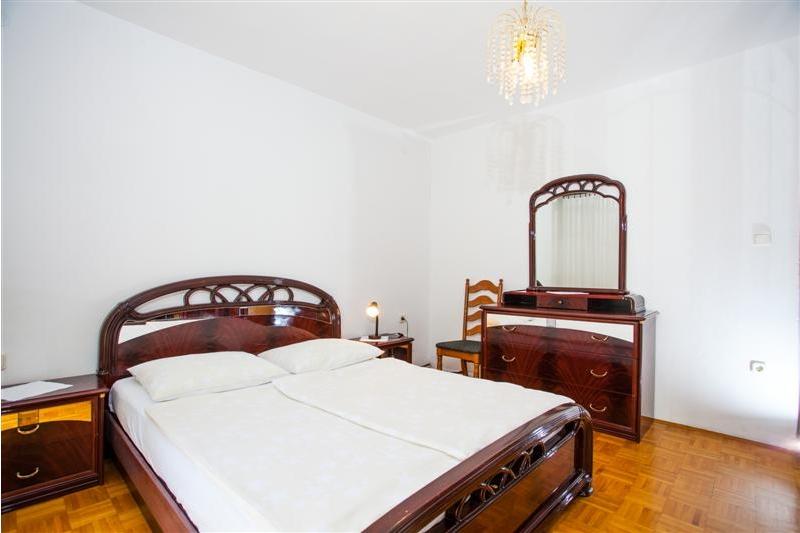 Makarska Affordable apartments for 4 persons - Apartment Marita A4 / 08