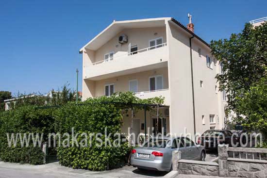 Affordable Apartments at sea - Makarska apartment Zdravko A1