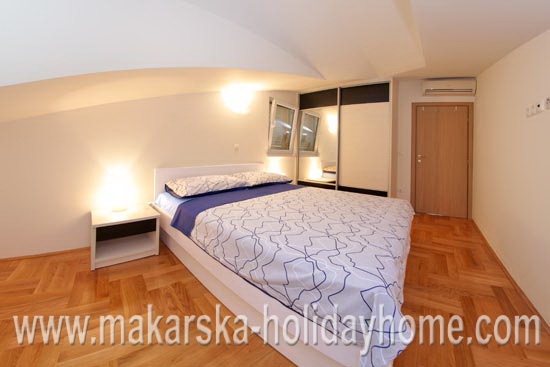 Private accommodation in Makarska near the beach