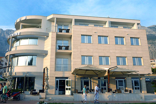 Luxury apartments for rent in Makarska, apartments Milan