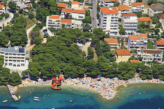 Makarska beach - Apartments near the beach