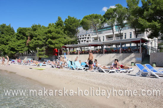 Accommodation near the beach in Makarska, apartmentsi Plaža