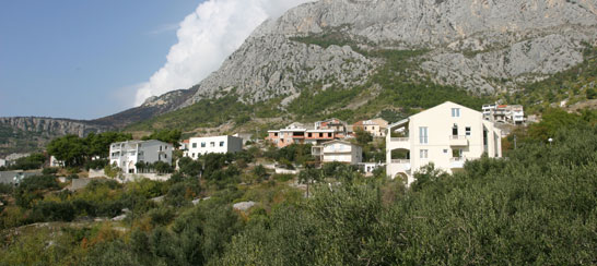 croatia holiday homes with pool makarska