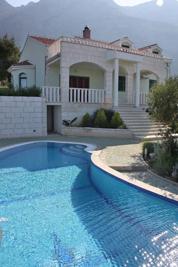 Makarska vila s bazenom za 10 osoba - Vila Damir