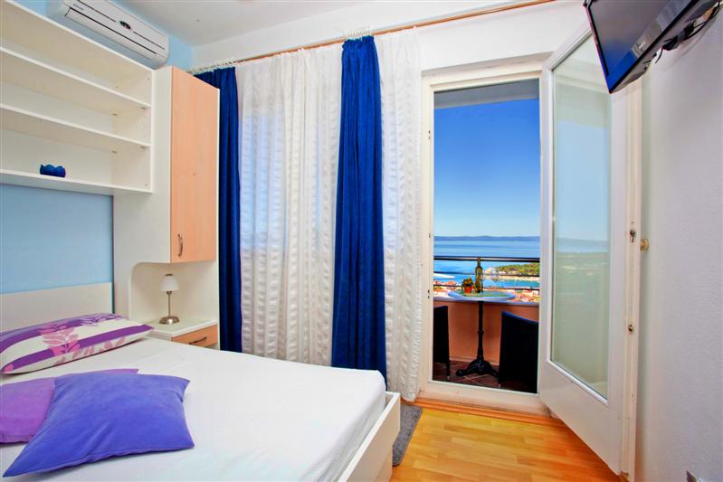 Rooms for rent Makarska - Apartments Anamari / 05